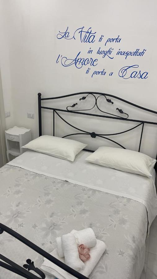 La Dukesca Chic Apartment เนเปิลส์ ภายนอก รูปภาพ