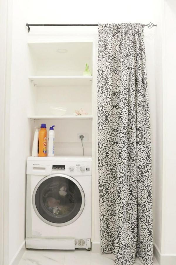La Dukesca Chic Apartment เนเปิลส์ ภายนอก รูปภาพ