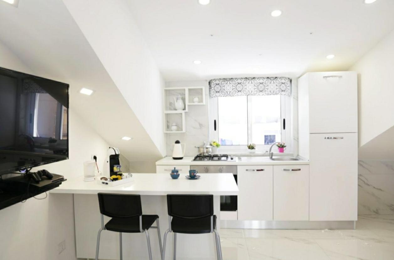 La Dukesca Chic Apartment เนเปิลส์ ภายนอก รูปภาพ