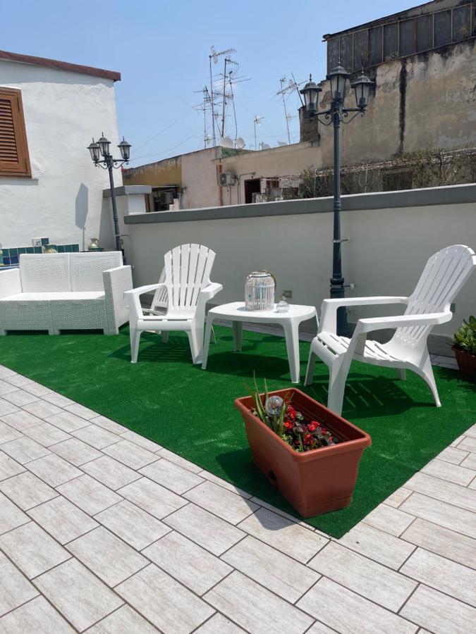 La Dukesca Chic Apartment เนเปิลส์ ภายนอก รูปภาพ